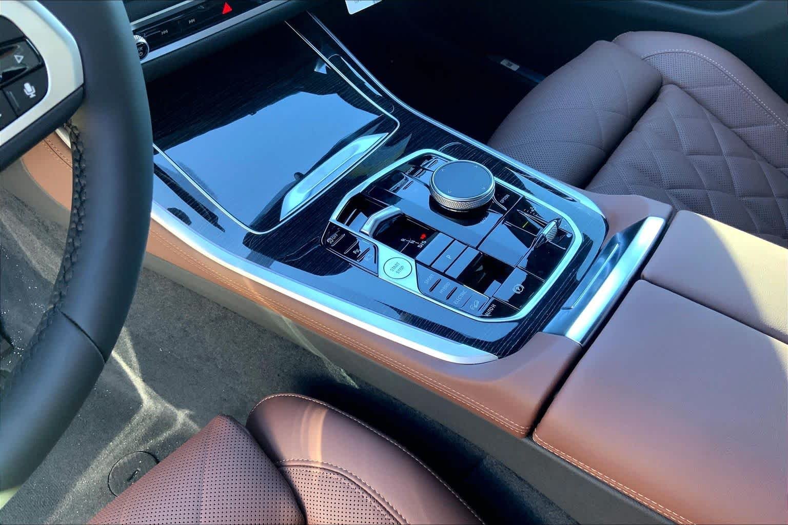 New 2026 Black Sapphire Metallic BMW xDrive50e image 7