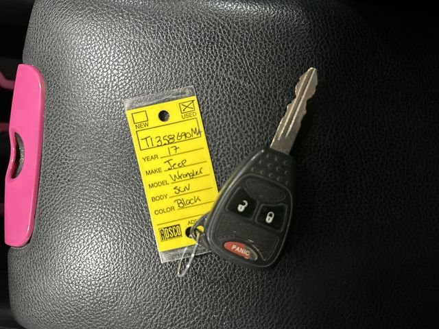 Used 2017 Black Jeep Unlimited Rubicon image 33