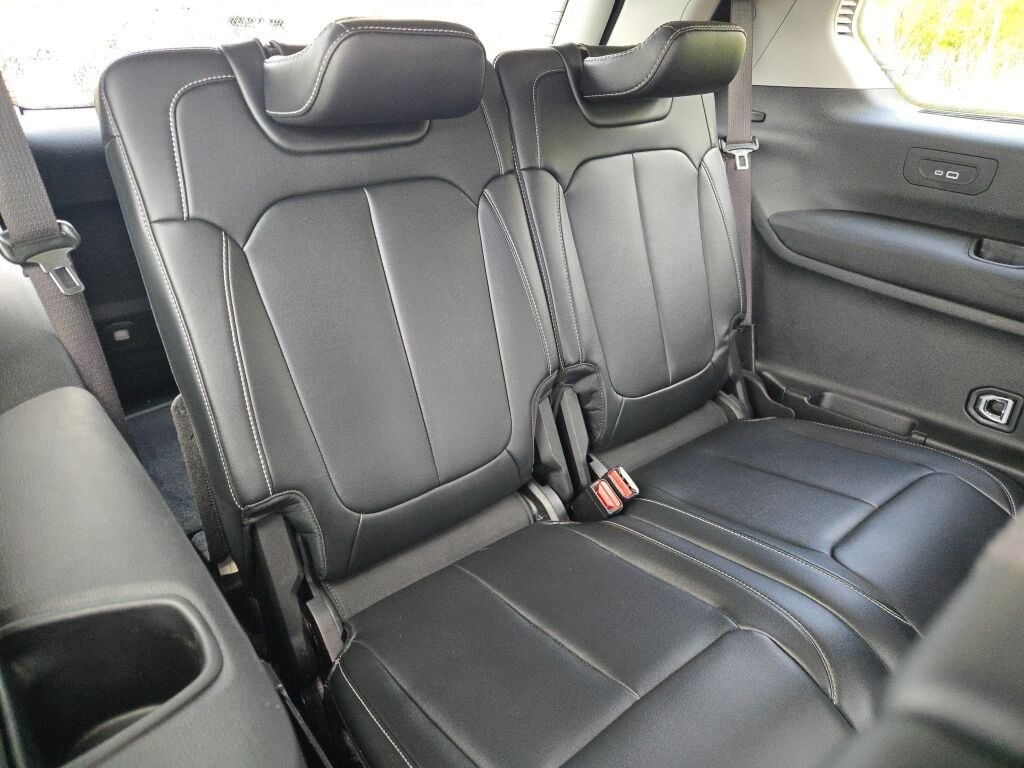 Used 2021 Silver Jeep Limited image 11