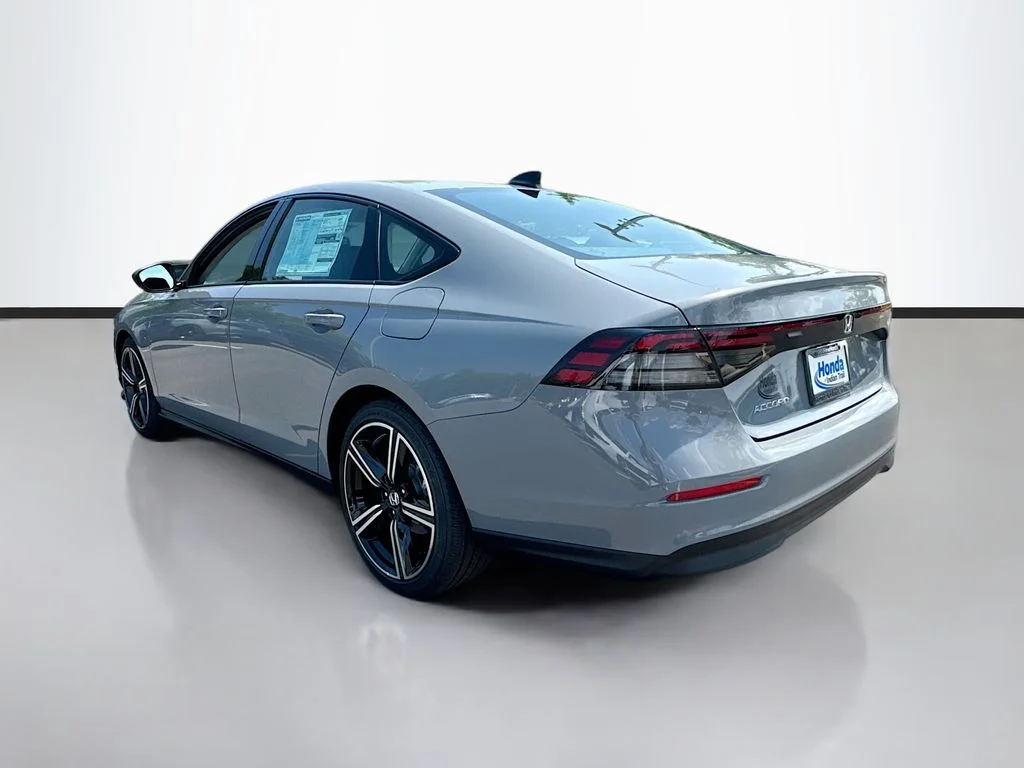 New 2026 Urban Gray Pearl Honda SE image 6