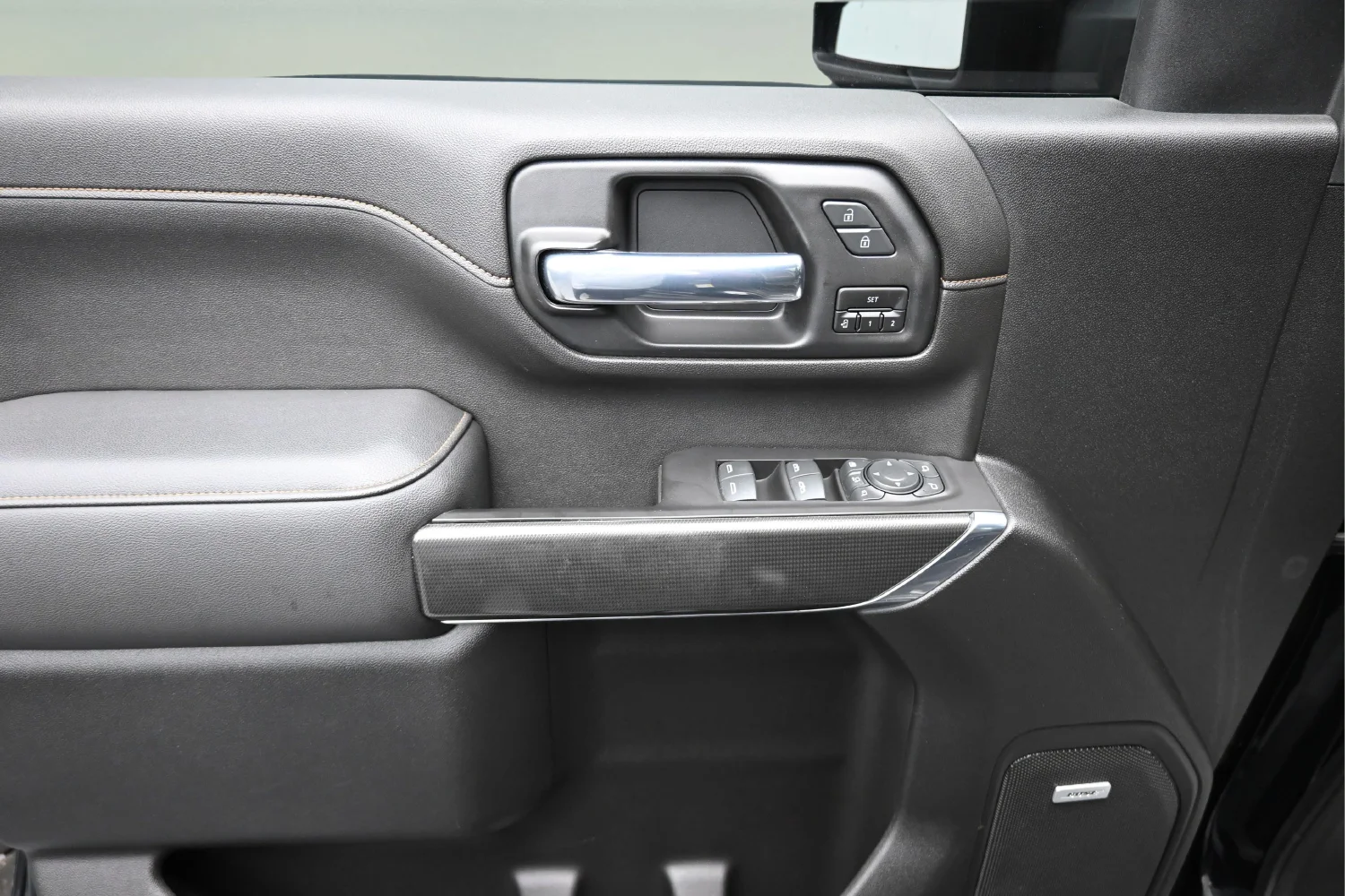 Used 2020 Black GMC AT4 image 10