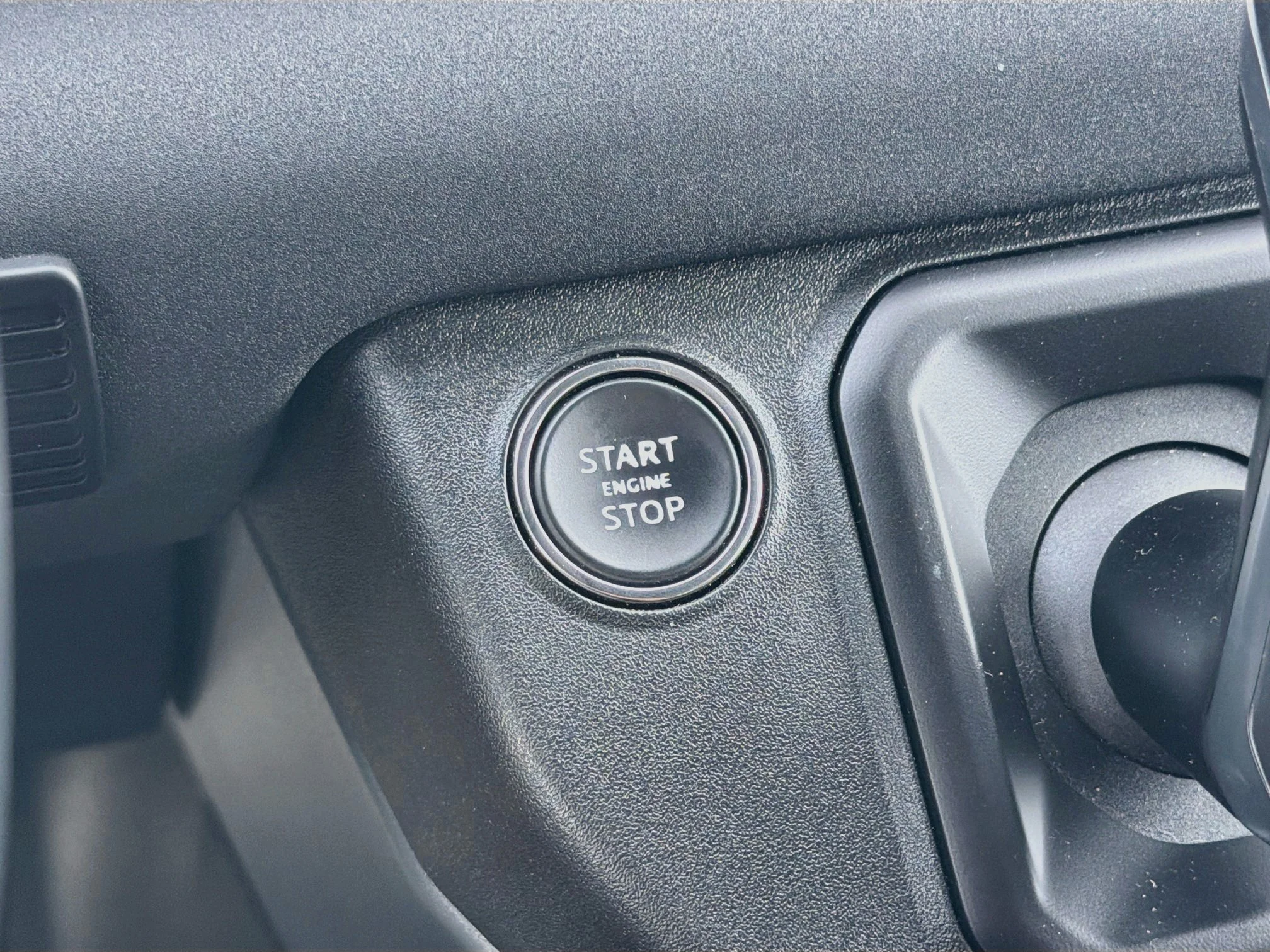 Used 2023 Santorini Black Metallic Land Rover X-Dynamic SE image 36