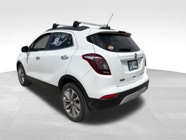 Used 2019 White Buick Preferred image 5