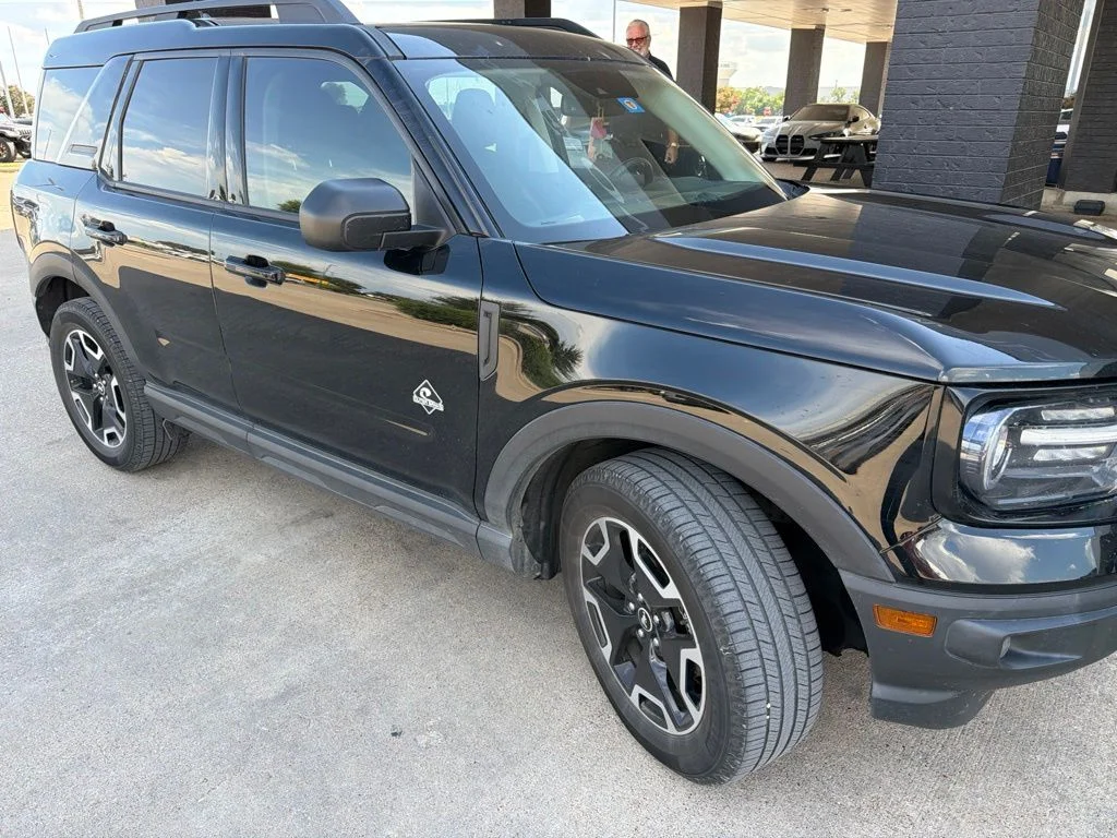 Used 2021 Black Ford Outer Banks image 4