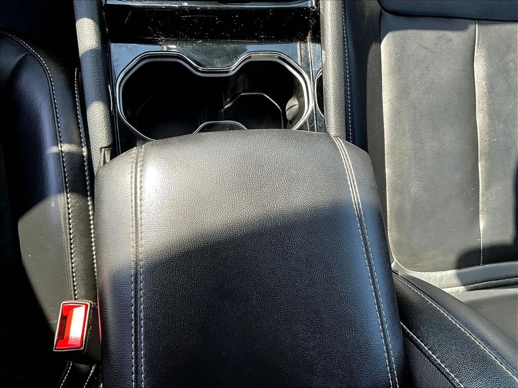 Used 2023 Black Jeep Limited image 20