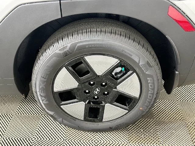 New 2026 Hyundai SANTA FE HYBRID SE