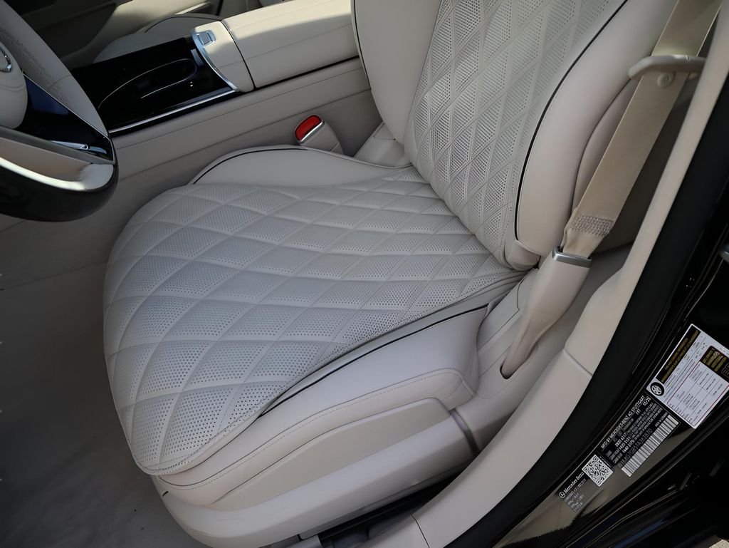 New 2026 Obsidian Black Metallic Mercedes-Benz S 580 image 25