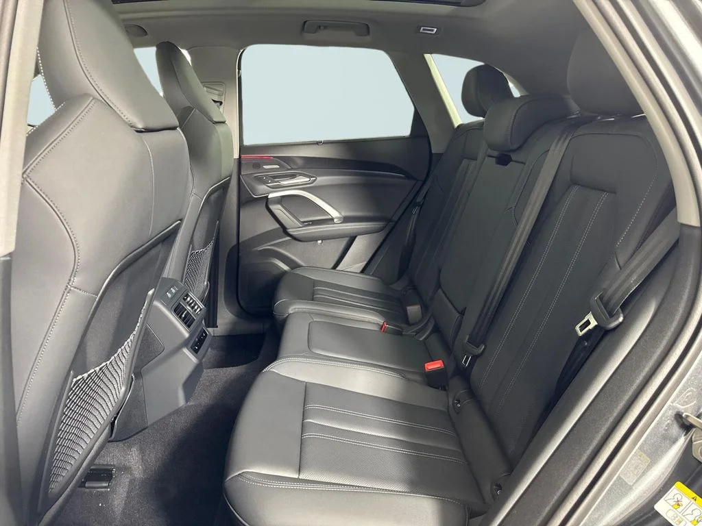 2026 Audi Q5 Prestige - Photo 13