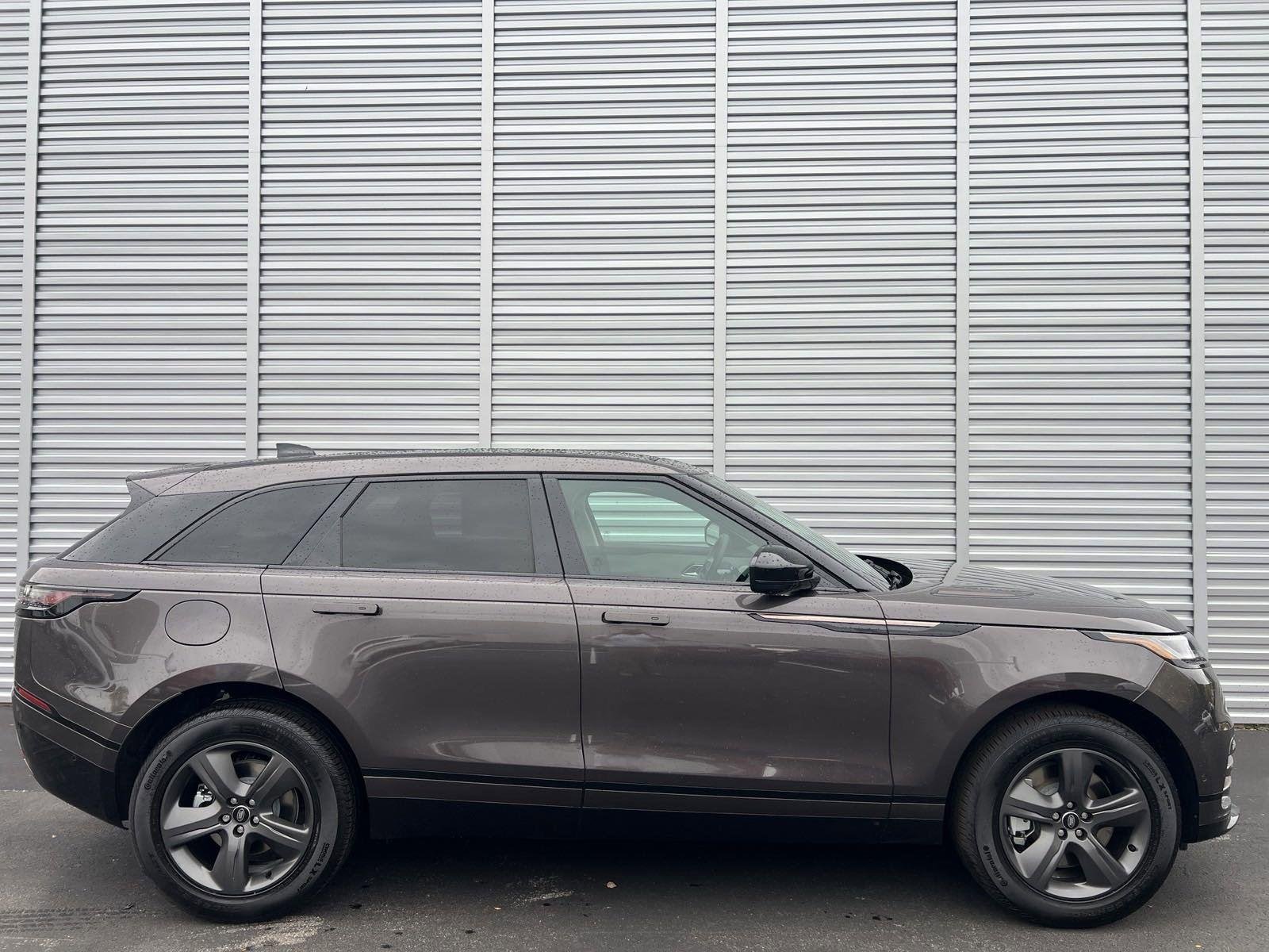 New 2025 Charente Grey Land Rover Dynamic SE image 6