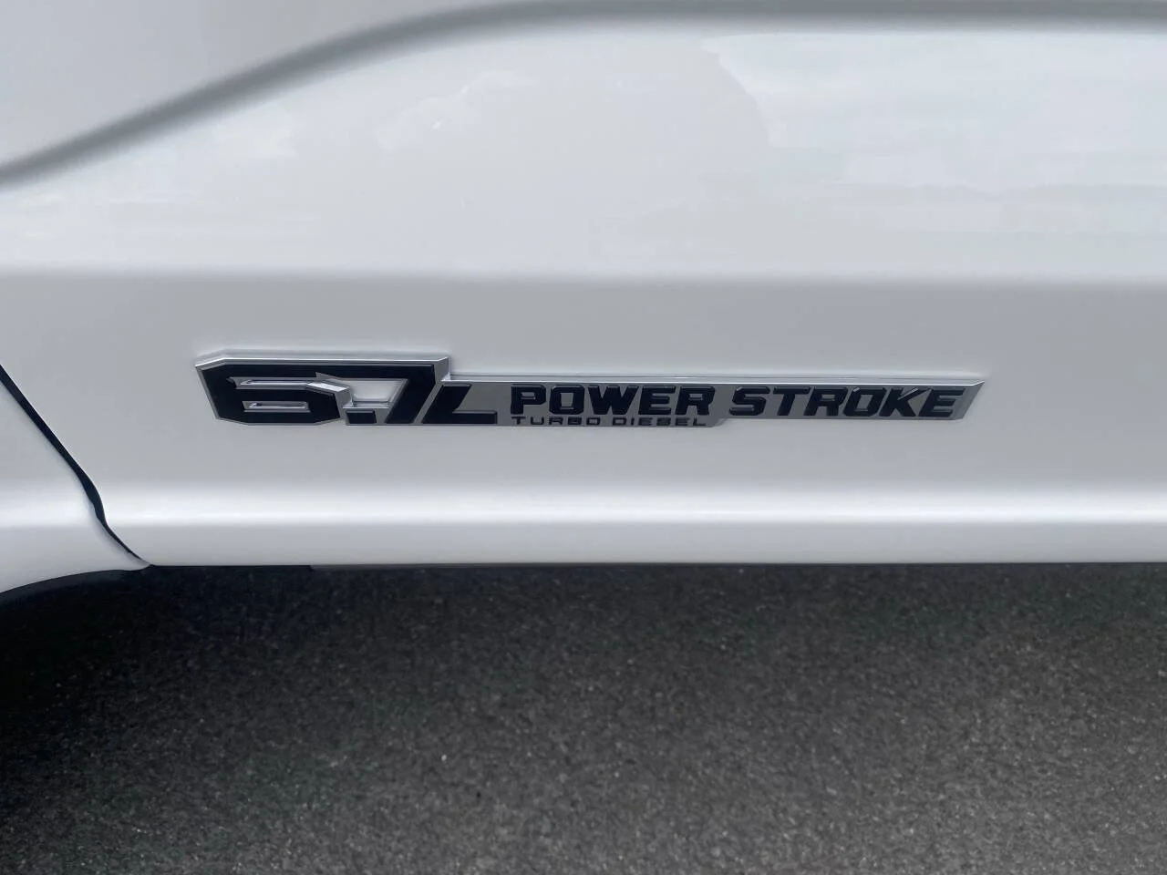 New 2026 Star White Metallic Tri-Coat Ford F-250® Lariat® image 12