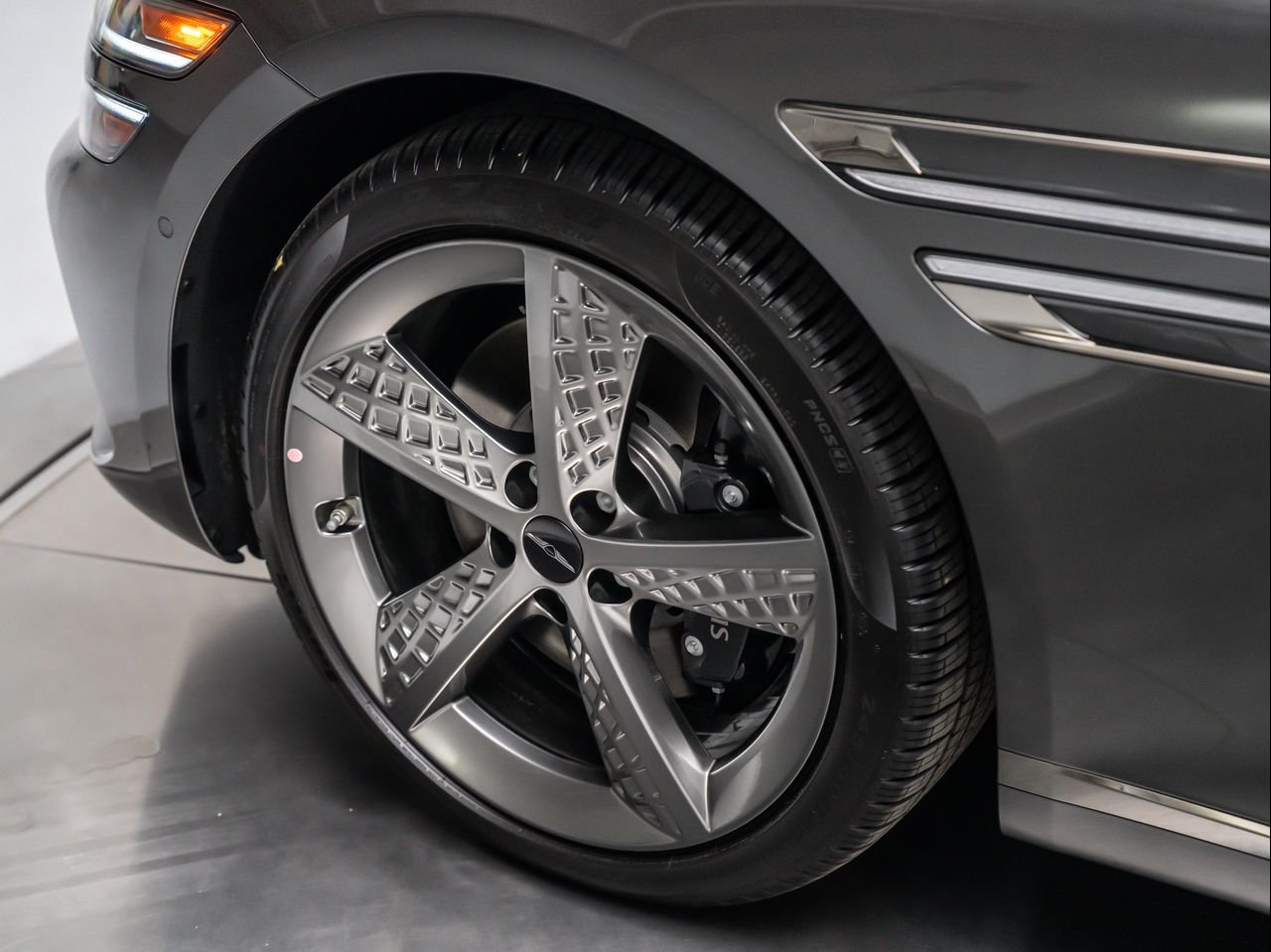 New 2026 Makalu Gray Genesis 2.5T SPORT PRESTIGE image 12
