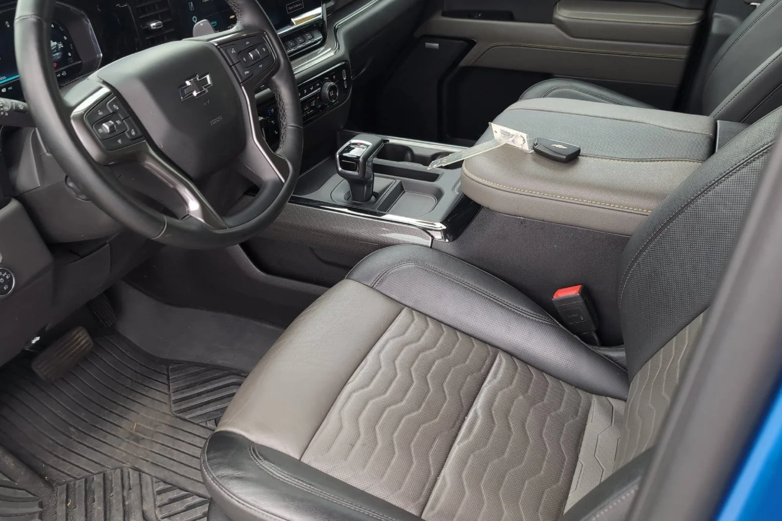 Used 2024 Glacier Blue Metallic Chevrolet ZR2 image 11