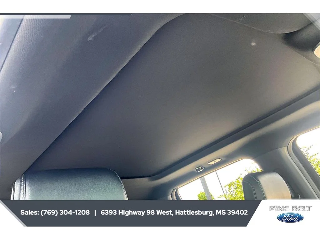Used 2024 Agate Black Metallic Ford LARIAT image 17