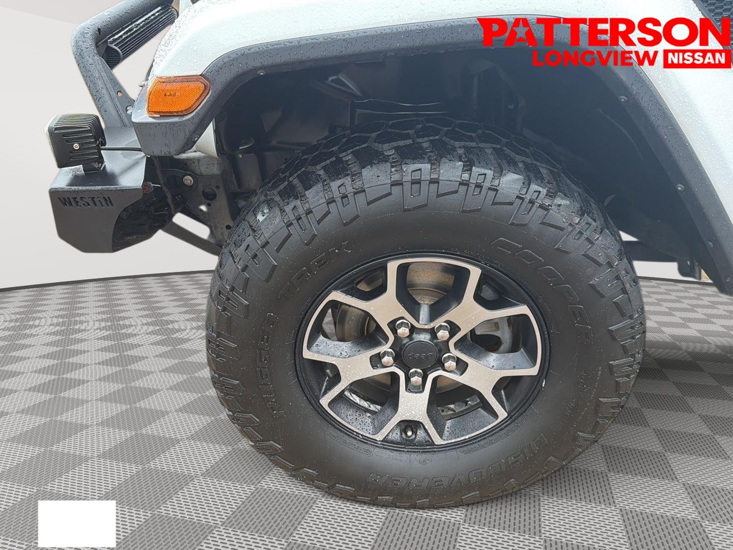 Used 2019 Bright White Clearcoat Jeep Rubicon image 22