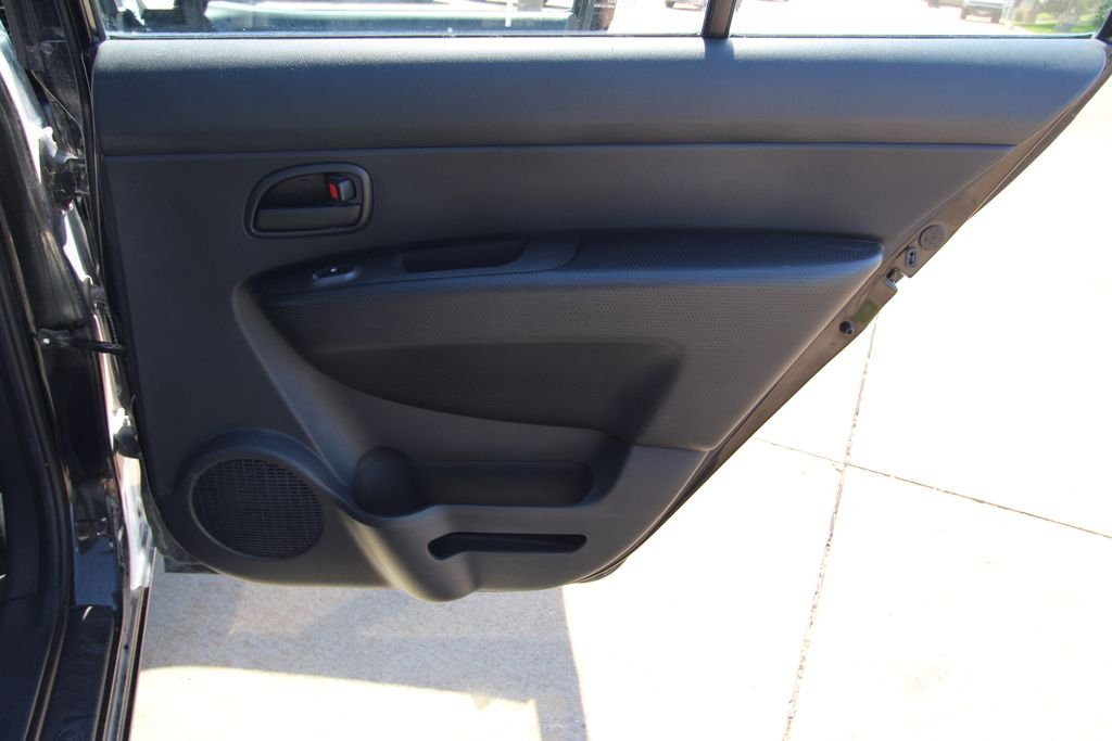 Used 2009 Gray Kia LX image 31