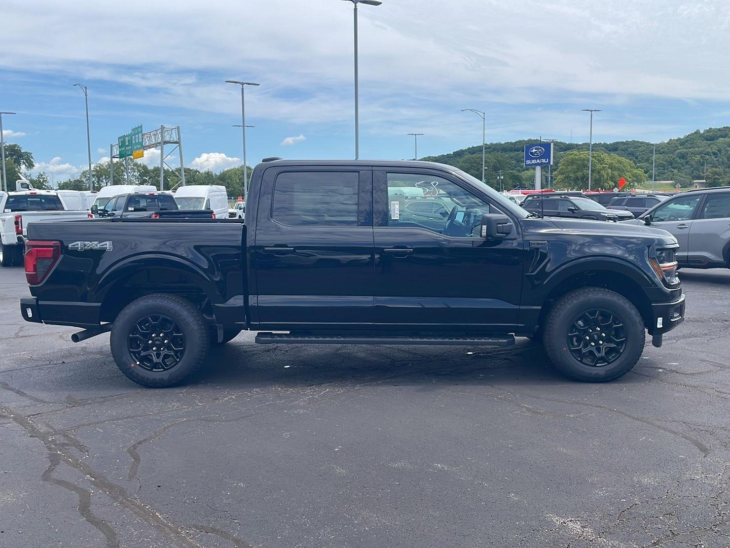 New 2026 Agate Black Metallic Ford XLT image 9