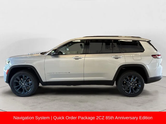 New 2026 Silver Jeep  image 2