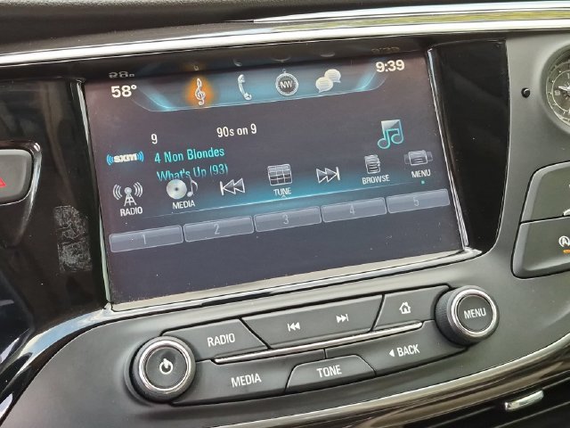Used 2020 White Buick Essence image 18