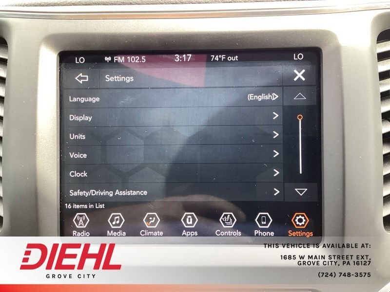 Used 2022 White Jeep Latitude Lux image 42
