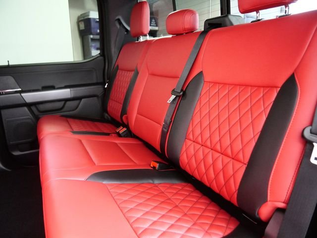 Used 2025 Black Ford XLT image 17