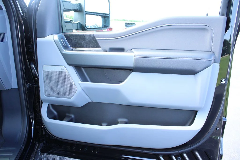 New 2026 Agate Black Metallic Ford F-250® XLT image 36