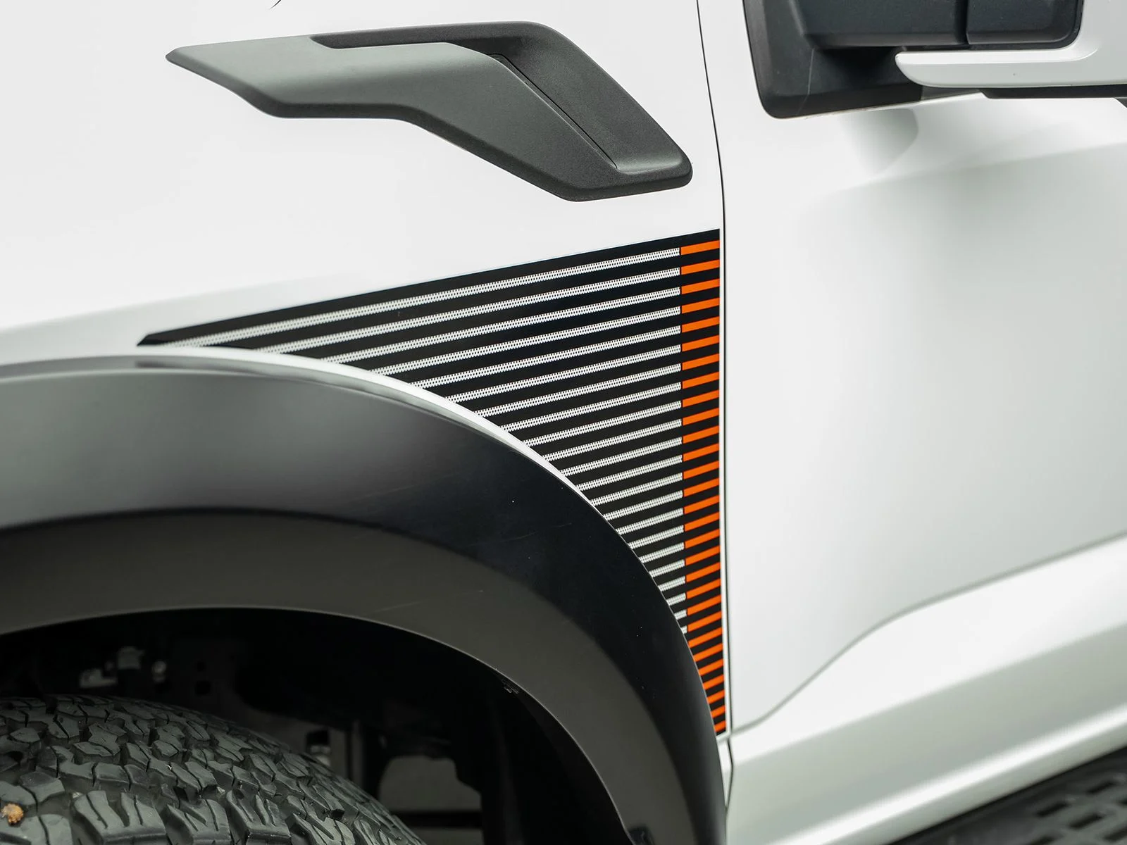 Used 2024 White Ford Raptor image 29