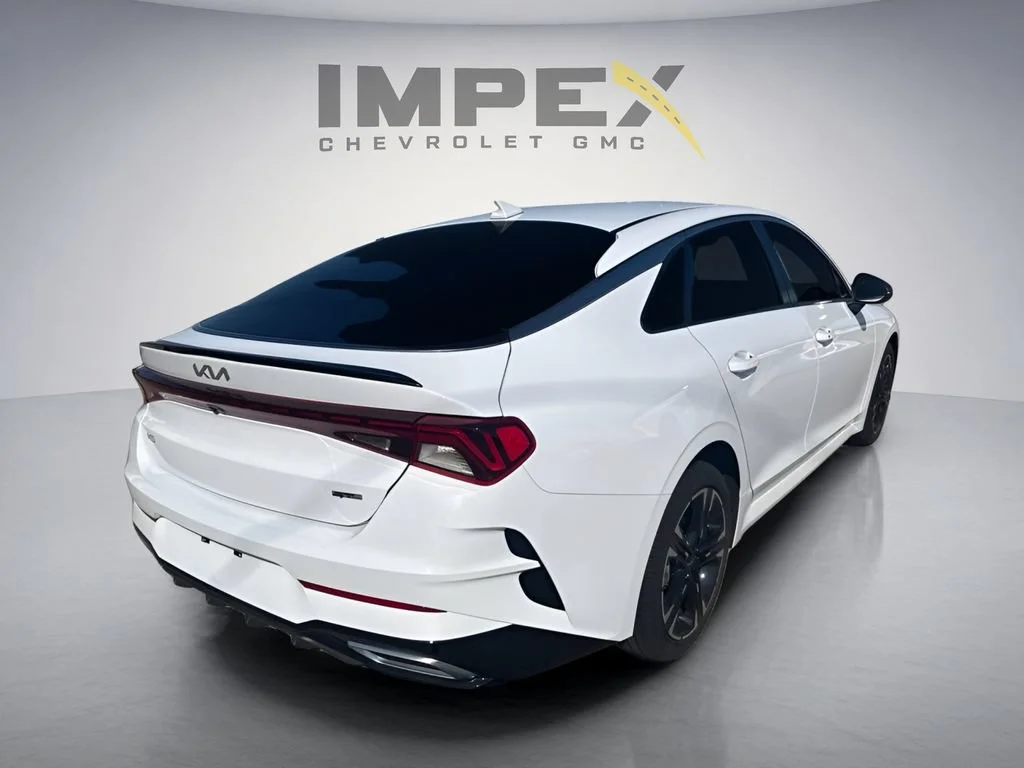 Used 2024 White Kia GT-Line image 5