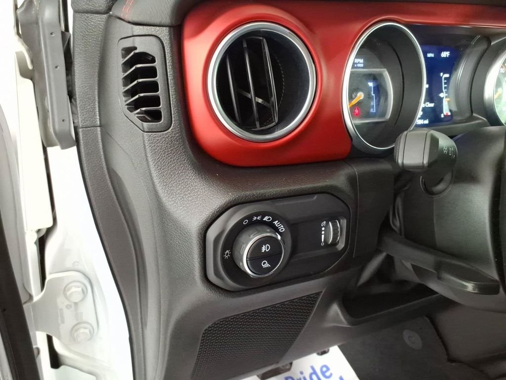 Used 2023 White Jeep Rubicon image 15