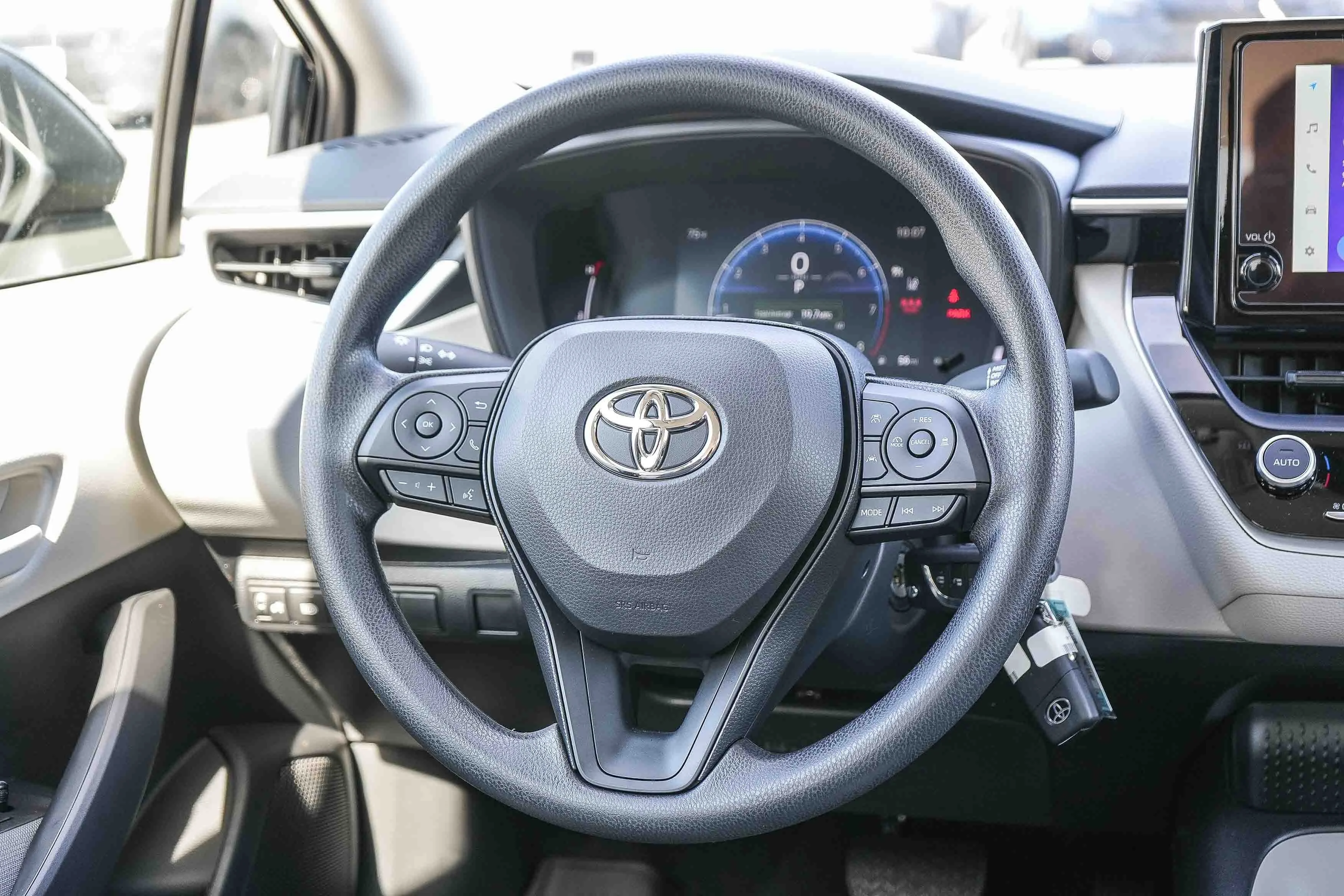 2026 Toyota Corolla LE - Photo 17