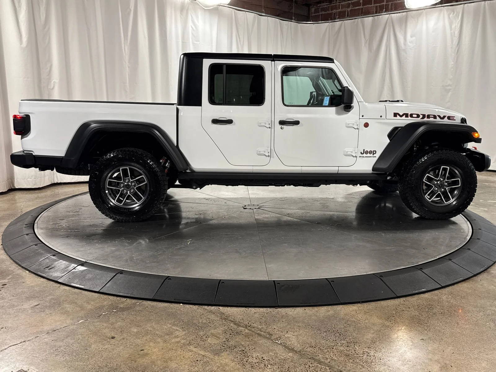 Used 2026 Bright White Clearcoat Jeep Mojave image 6