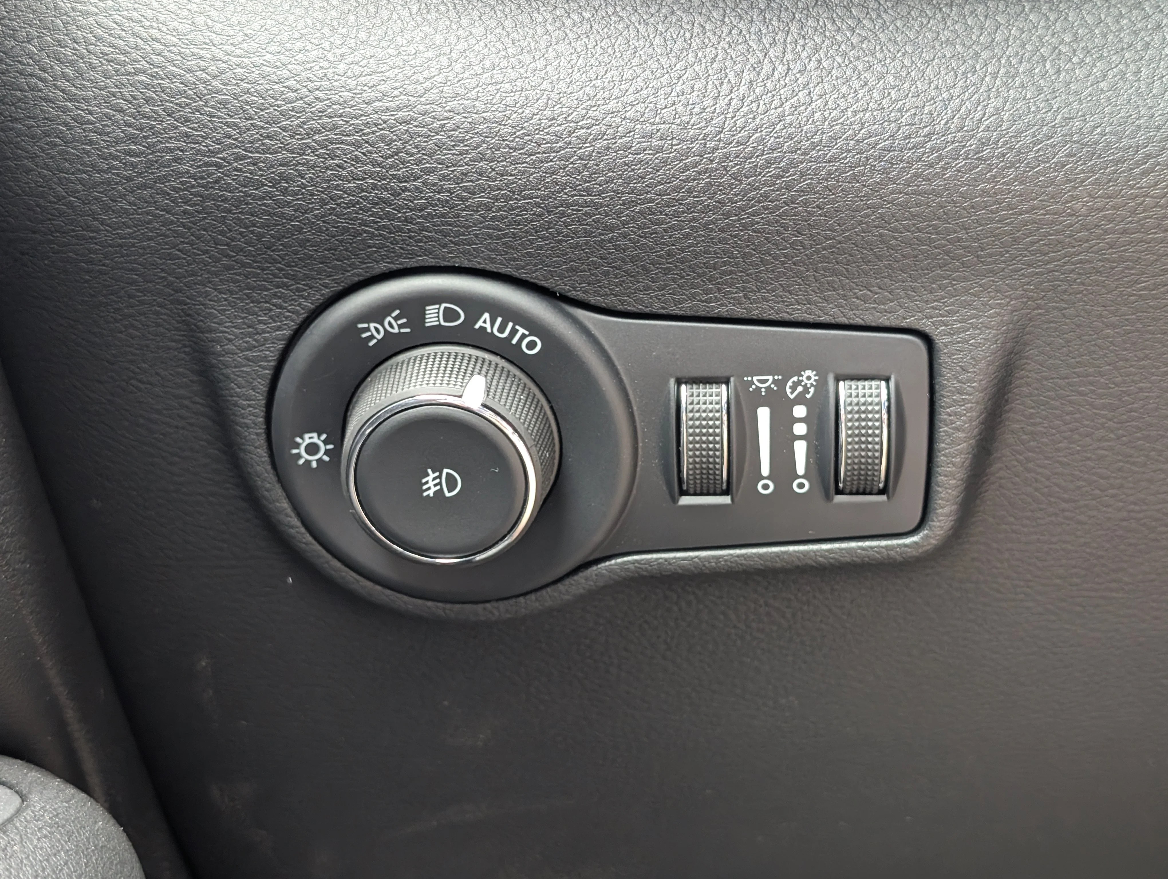 New 2026 Bright White Jeep North image 28
