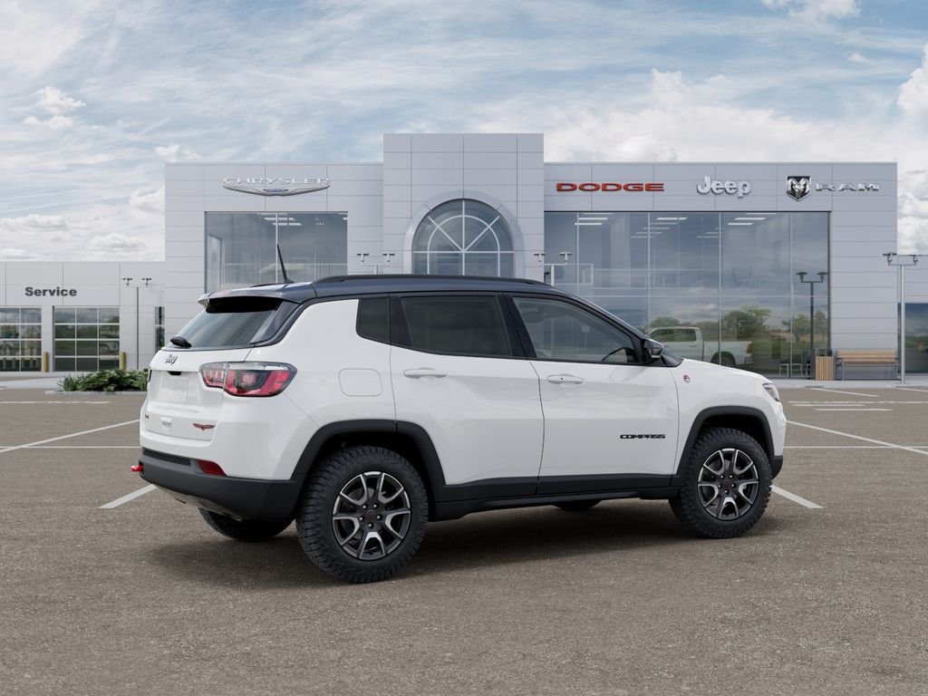 New 2026 Bright White Clear-Coat Exterior Paint Jeep Trailhawk image 4