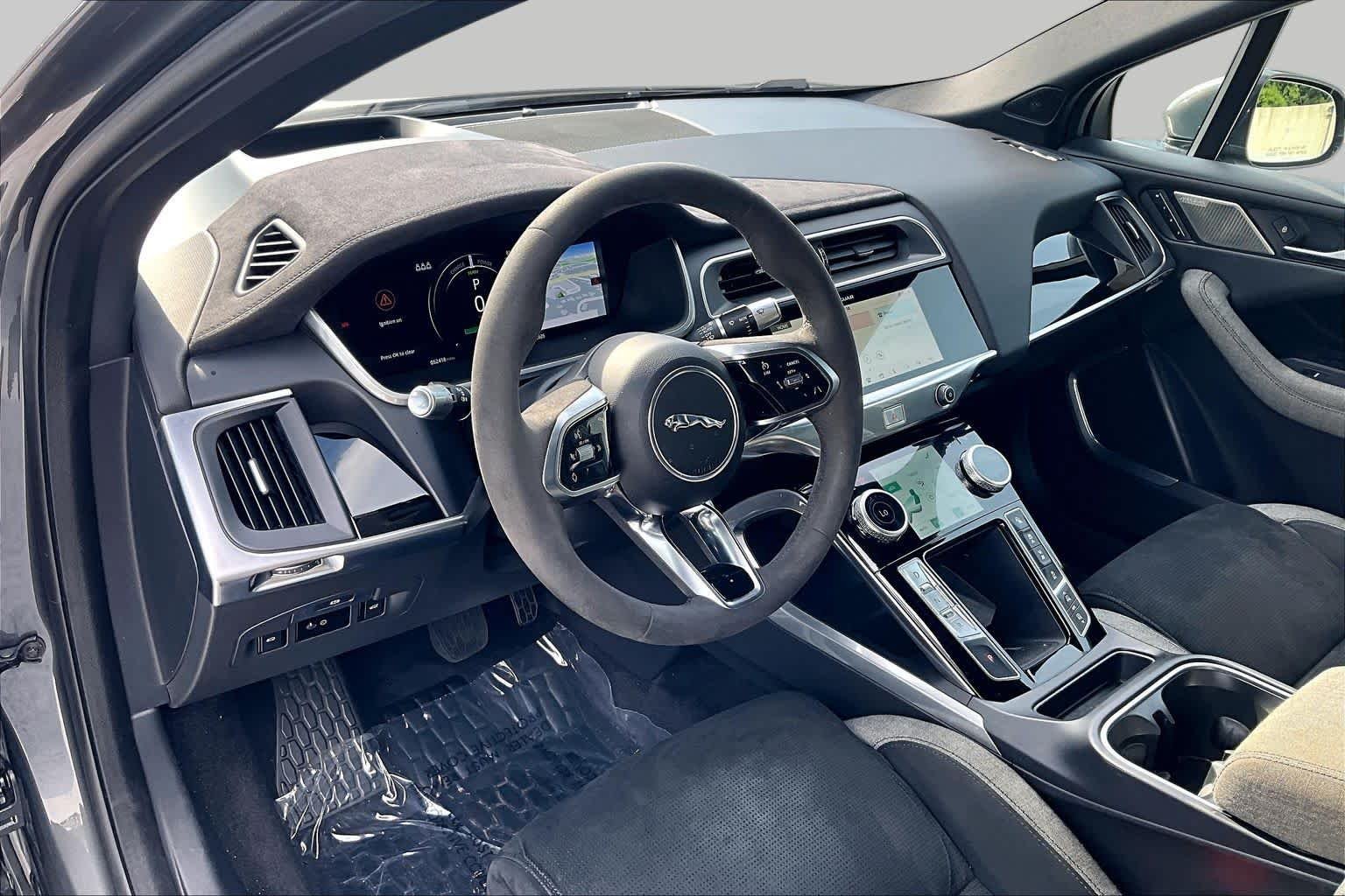 Used 2020 Corris Grey Metallic Jaguar HSE image 17