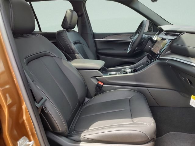 New 2026 Copper Shino Metallic Clear-Coat Exterior Paint Jeep Limited Reserve image 31