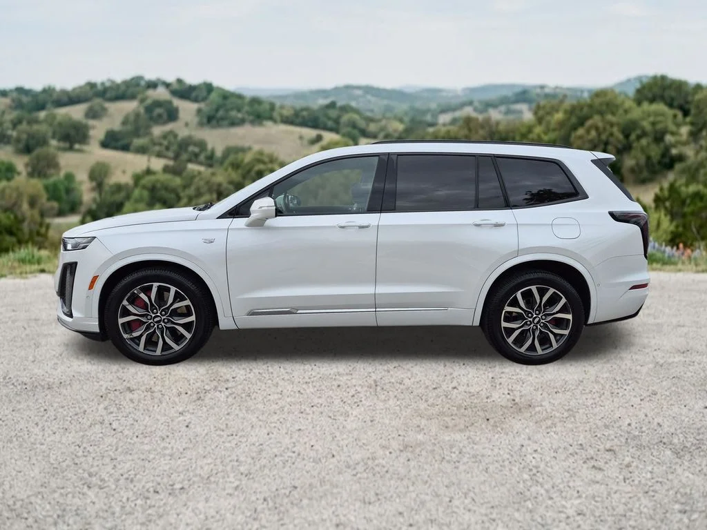 Used 2023 White Cadillac Sport image 5