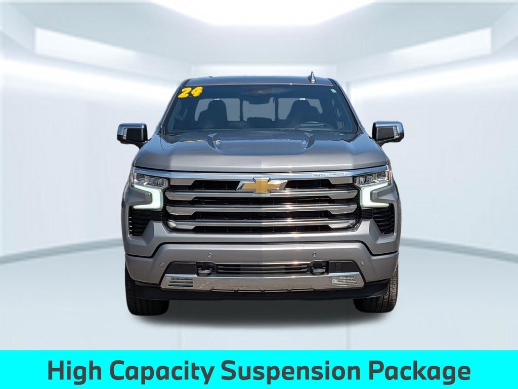 Used 2024 Gray Chevrolet High Country image 11
