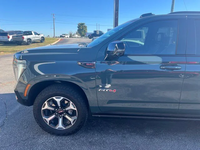 Used 2026 Midnight Pine GMC AT4 Ultimate image 8