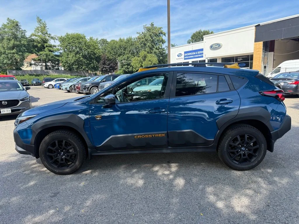 Used 2024 Geyser Blue Subaru Wilderness image 5