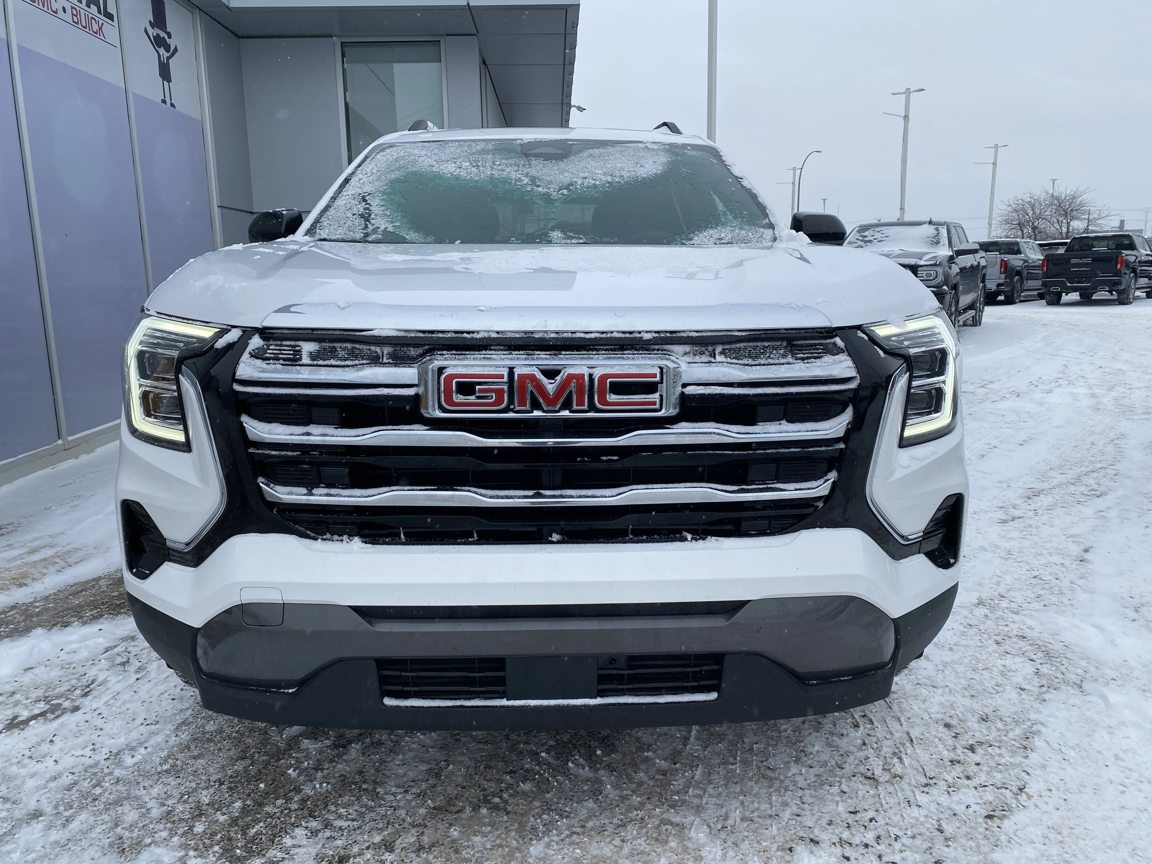 Certified Used 2026 White GMC AWD Elevation * PREMIUM PACKAGE * PANORAMIC SUNROOF * POWER TAILGATE image 7