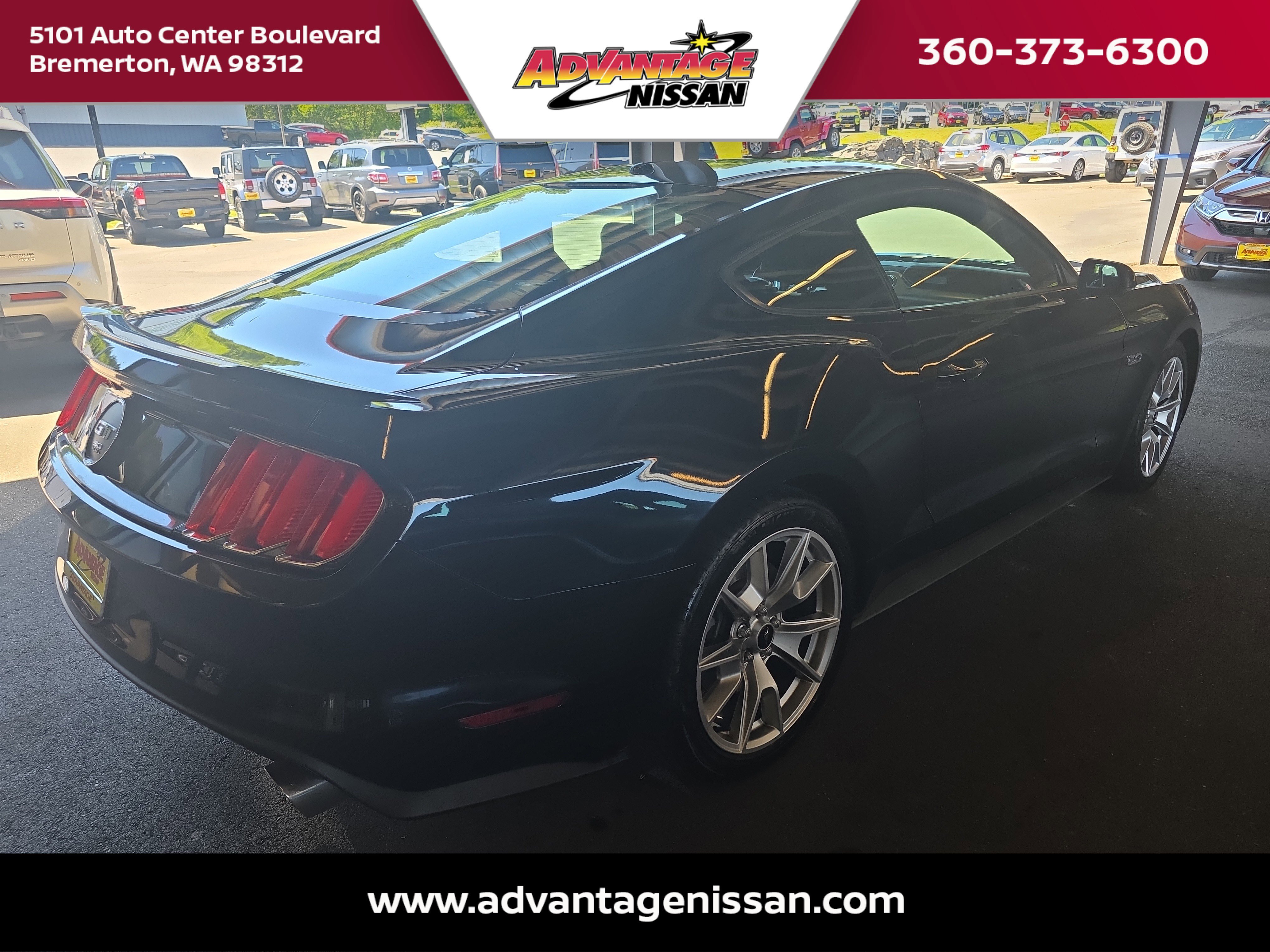 Used 2015 Black Ford GT Premium image 7
