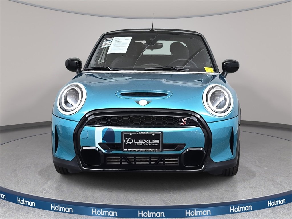 2024 Mini Cooper S Iconic photo 2