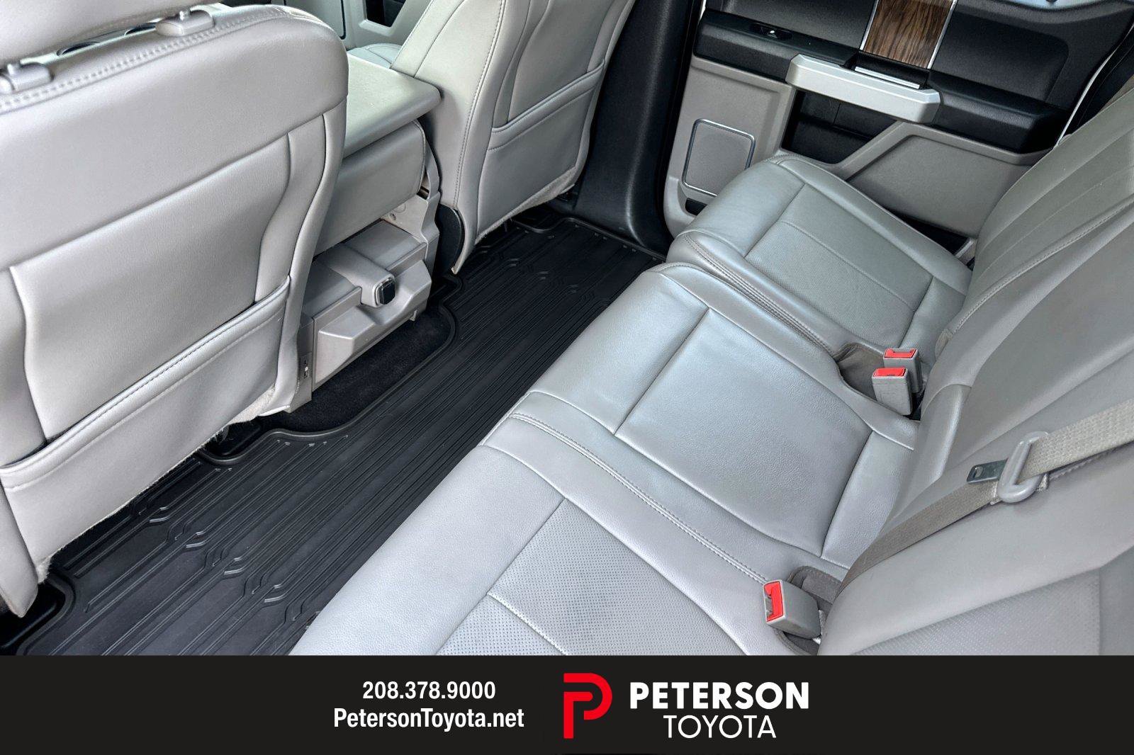 Used 2019 White Ford Lariat image 11