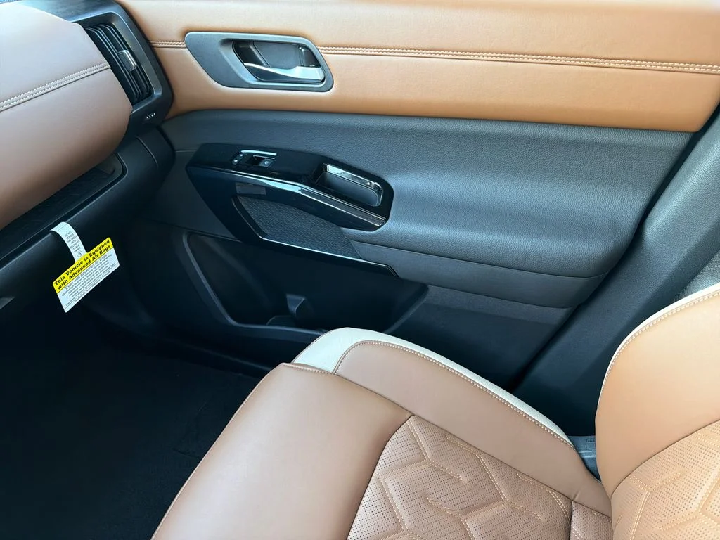 New 2026 Boulder Gray Pearl Nissan Platinum image 29
