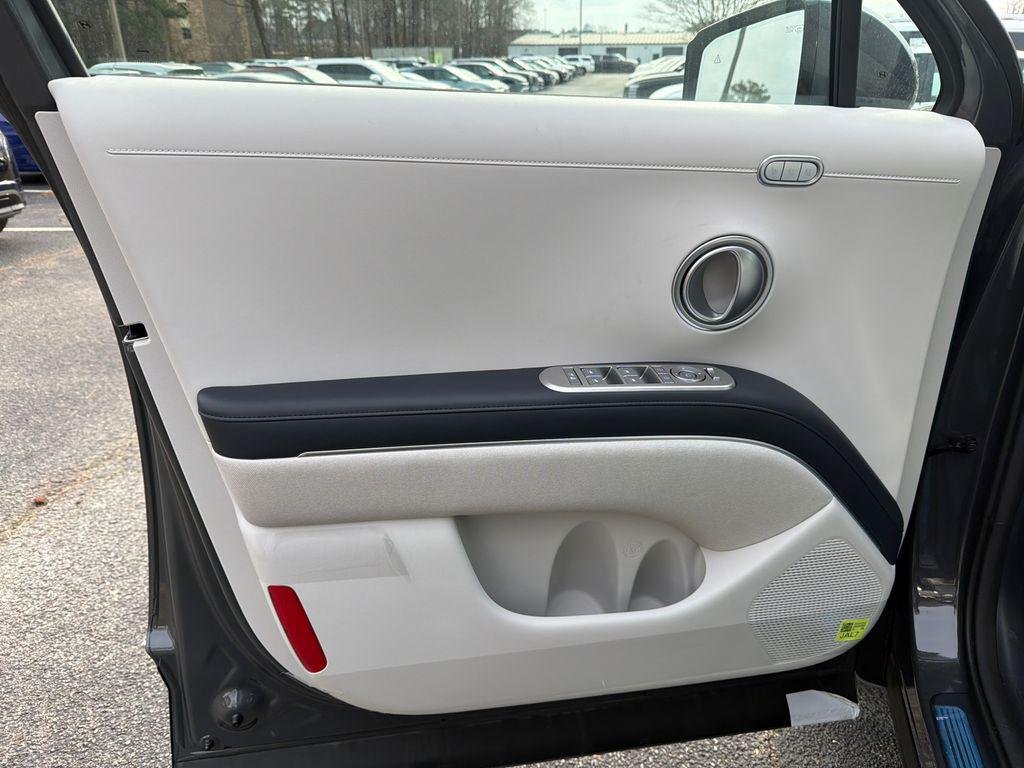 New 2026 Gray Hyundai Calligraphy FWD image 10