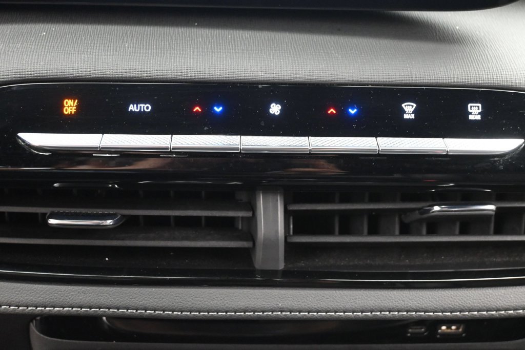 Used 2026 White Buick Preferred image 20