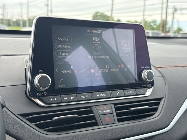 Used 2019 Gray Nissan 2.5 SR image 16