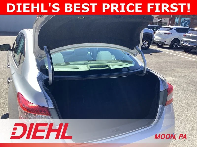 Used 2013 Silver Nissan SV image 10