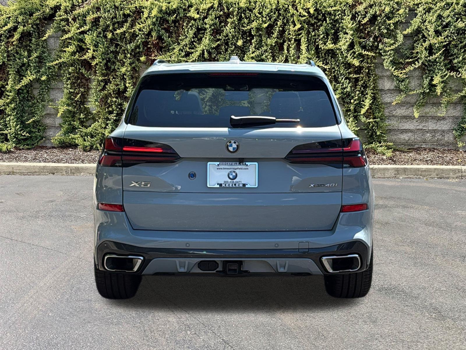 Used 2024 Brooklyn Grey Metallic BMW xDrive40i image 5