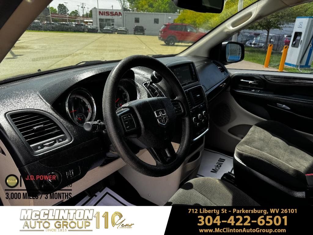 Used 2019 Black Dodge SE image 19