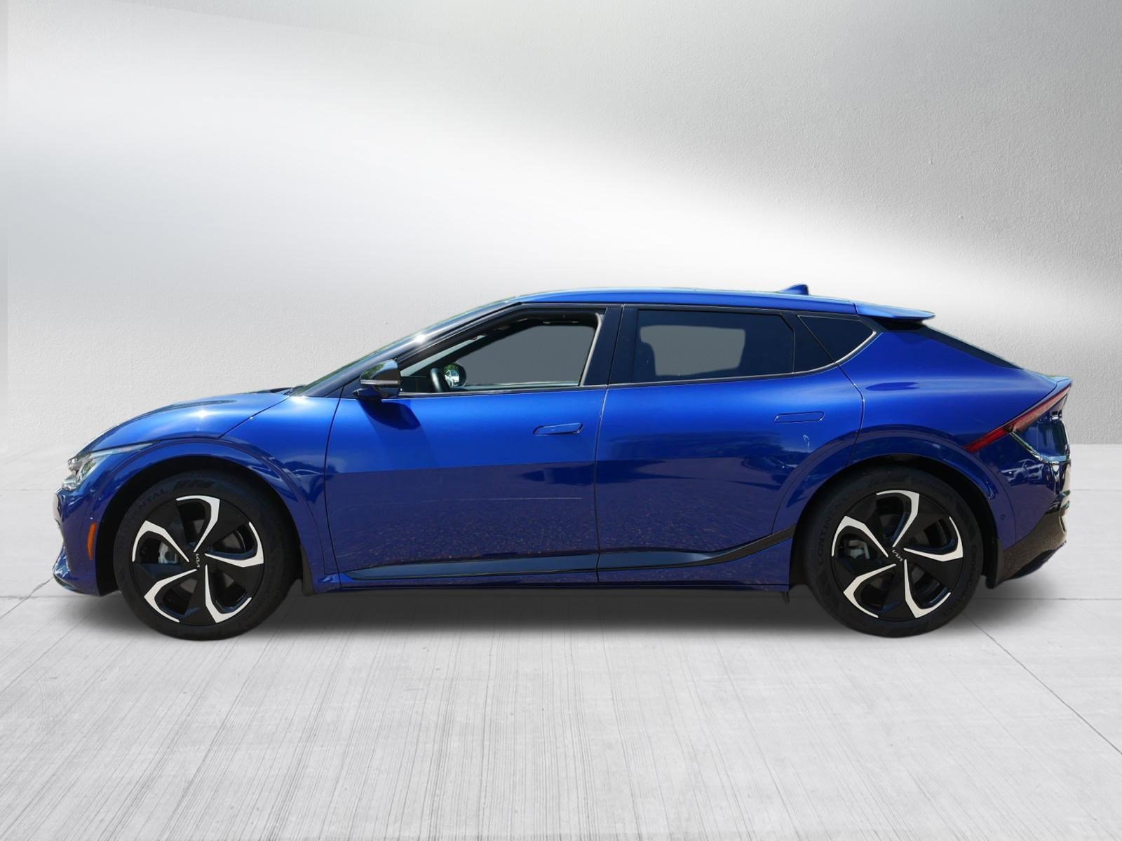 Certified Used 2023 Yacht Blue Kia GT-Line image 4